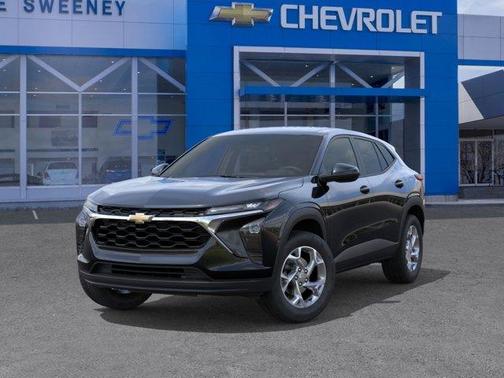 Mosaic Black Metallic 2026 Chevrolet Trax LS