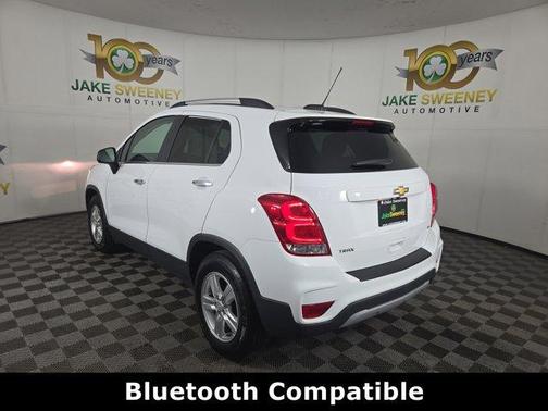 Summit White 2018 Chevrolet Trax LT