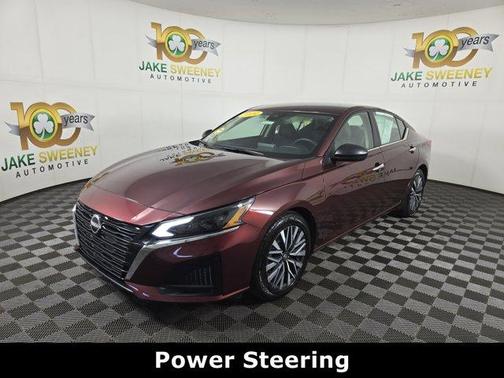 Garnet Pearl Me 2024 Nissan Altima 2.5 SV