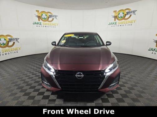 Garnet Pearl Me 2024 Nissan Altima 2.5 SV