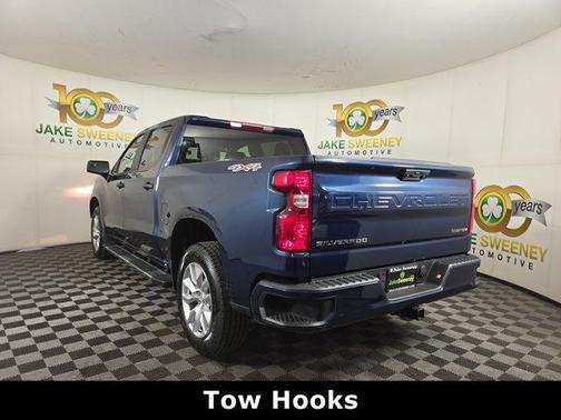 Northsky Blue Metallic 2022 Chevrolet Silverado 1500 Custom