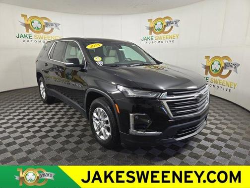Mosaic Black Metallic 2023 Chevrolet Traverse LS