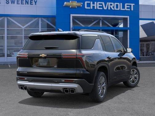 Mosaic Black Metallic 2026 Chevrolet Traverse LT