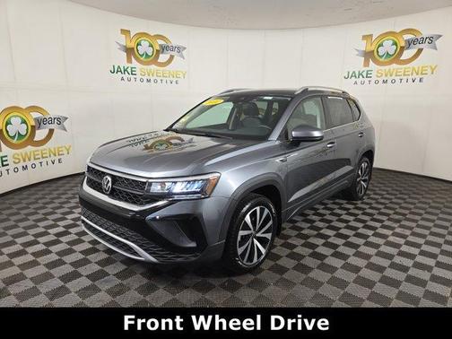 Platinum Gray Metallic 2022 Volkswagen Taos 1.5T SE