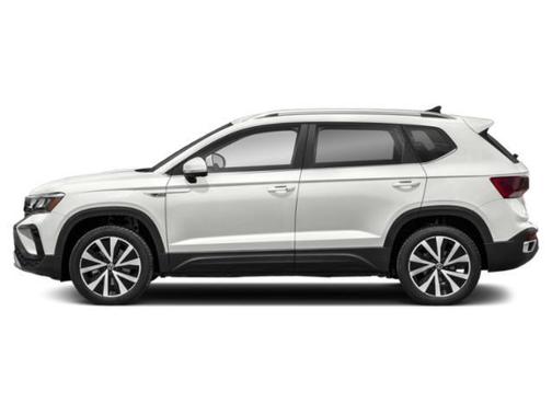 Platinum Gray Metallic 2022 Volkswagen Taos 1.5T SE