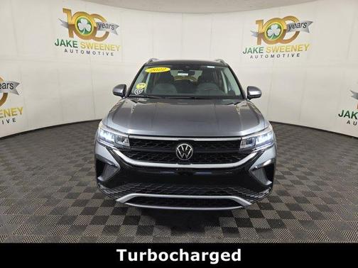 Platinum Gray Metallic 2022 Volkswagen Taos 1.5T SE