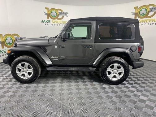 Photo 4 of 20 of 2020 Jeep Wrangler Sport