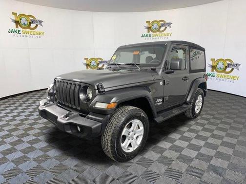 Photo 3 of 20 of 2020 Jeep Wrangler Sport
