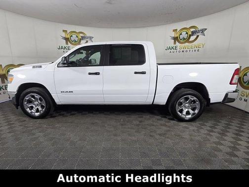 Bright White Clearcoat 2023 RAM 1500 Big Horn
