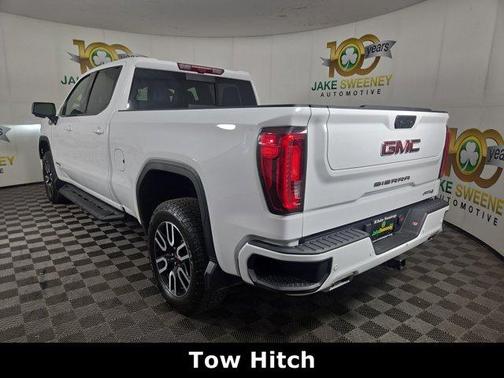 Summit White 2024 GMC Sierra 1500 AT4