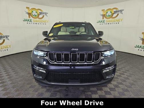Midnight Sky 2023 Jeep Grand Cherokee Limited
