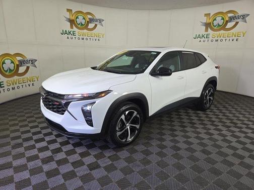 Summit White 2024 Chevrolet Trax 1RS