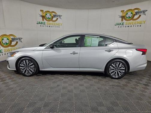 Brilliant Silver Metallic 2024 Nissan Altima 2.5 SV