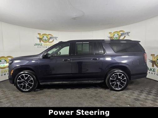 2025 Chevrolet Suburban RST