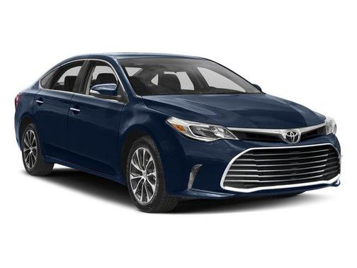 Celestial Silver Metallic 2018 Toyota Avalon XLE Premium
