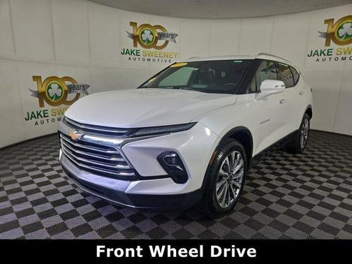 Iridescent Pearl Tricoat 2023 Chevrolet Blazer Premier