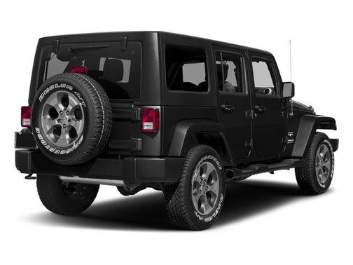 Black Clearcoat 2016 Jeep Wrangler Unlimited Sahara