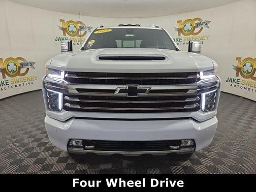 Summit White 2022 Chevrolet Silverado 2500 High Country
