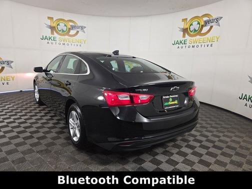 Mosaic Black Metallic 2022 Chevrolet Malibu 1LS