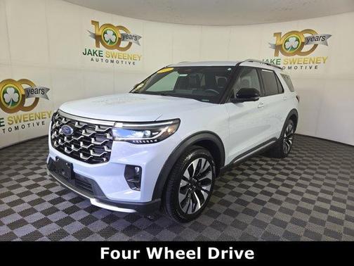 Space White Metallic 2025 Ford Explorer Platinum