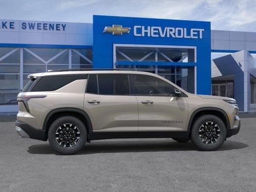 Sandstone Gray 2026 Chevrolet Traverse Z71