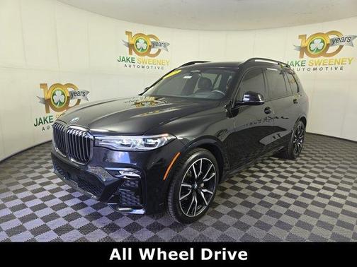 Black Sapphire Metallic 2022 BMW X7 xDrive40i