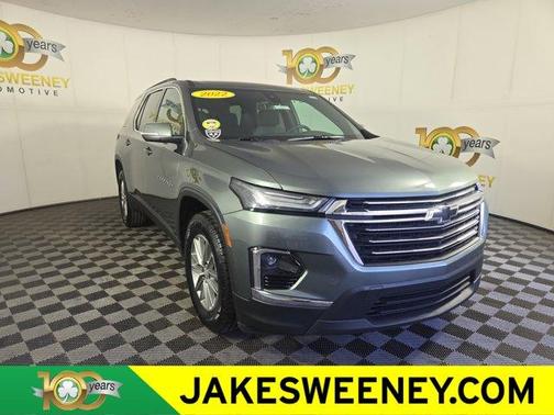 Silver Sage Metallic 2022 Chevrolet Traverse LT Cloth