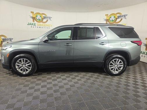 Silver Sage Metallic 2022 Chevrolet Traverse LT Cloth