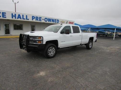 Photo 2 of 38 of 2019 Chevrolet Silverado 2500 LT