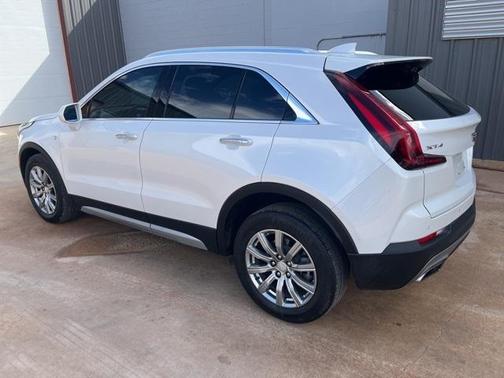 2020 Cadillac XT4 Premium Luxury
