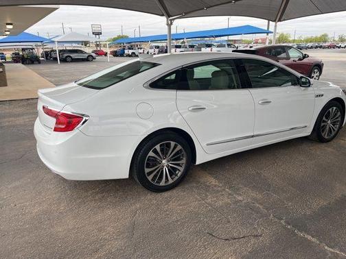 Summit White 2017 Buick LaCrosse Preferred