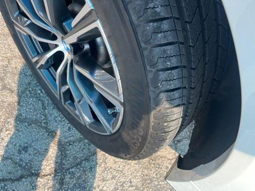 Alpine White 2022 BMW X5 xDrive40i