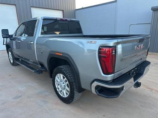 2024 GMC Sierra 2500 SLT