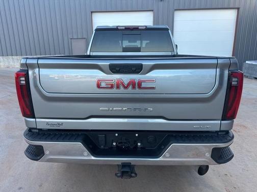 2024 GMC Sierra 2500 SLT