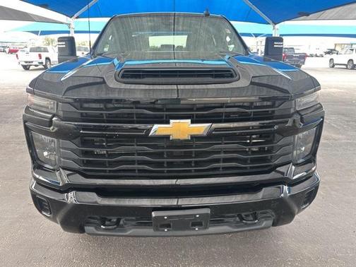 2024 Chevrolet Silverado 2500 Custom