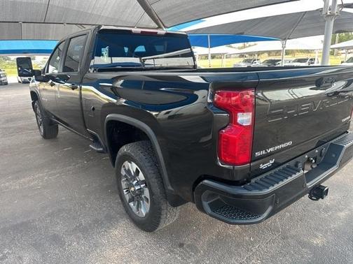 2024 Chevrolet Silverado 2500 Custom