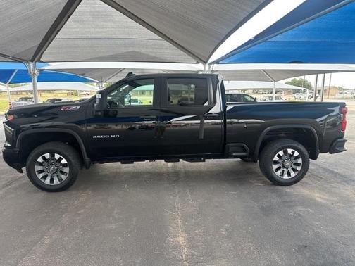 2024 Chevrolet Silverado 2500 Custom