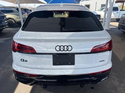 2024 Audi Q5 45 S line quattro Premium