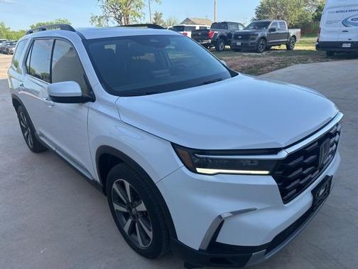 2023 Honda Pilot Touring