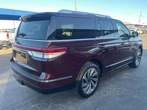 2023 Lincoln Navigator Reserve
