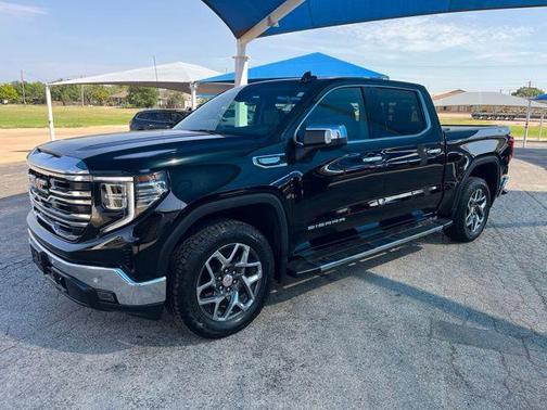 Onyx Black 2024 GMC Sierra 1500 SLT