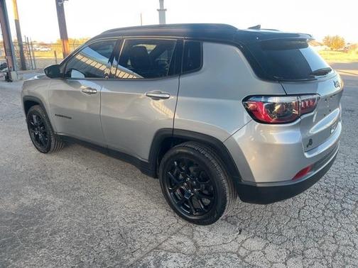 2022 Jeep Compass Altitude