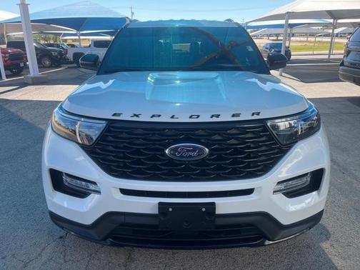 2024 Ford Explorer ST-Line