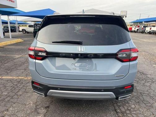 Gray Pearl 2024 Honda Pilot Touring