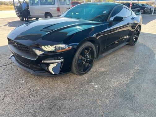 2021 Ford Mustang EcoBoost