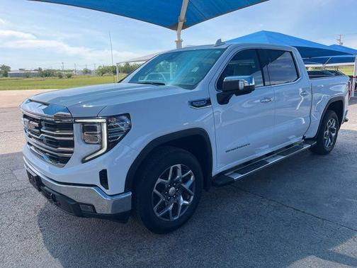 Summit White 2023 GMC Sierra 1500 SLT