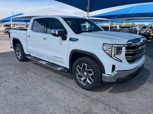 Summit White 2023 GMC Sierra 1500 SLT