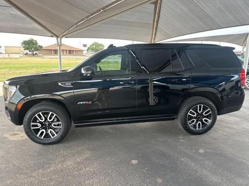 2023 GMC Yukon AT4