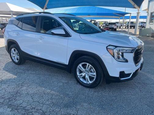 Summit White 2022 GMC Terrain SLE