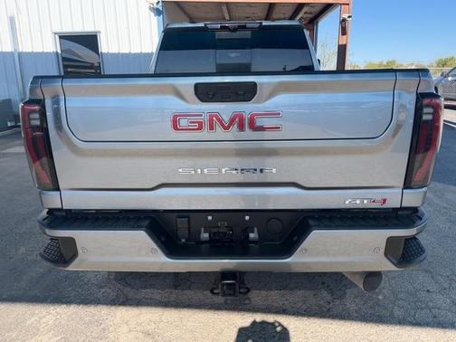 2024 GMC Sierra 2500 AT4
